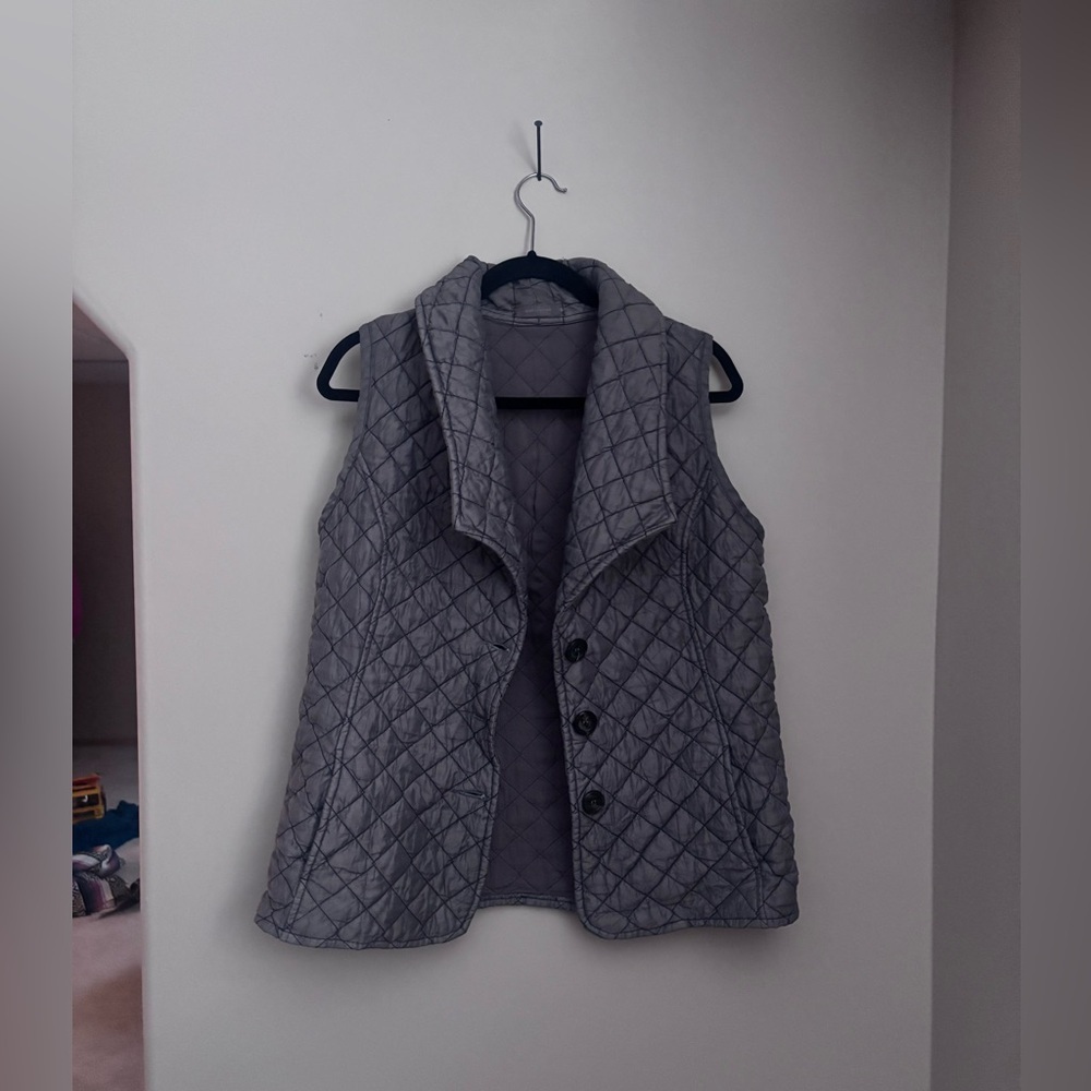 CUT LOOSE | quilted vest | size medium - Picture 2 of 5
